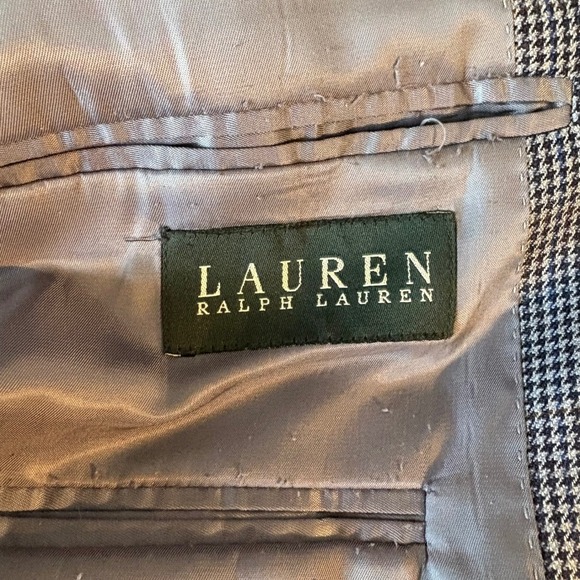 Lauren Ralph Lauren grey, black and blue houndstooth silk/wool blazer. 44s - Picture 6 of 9